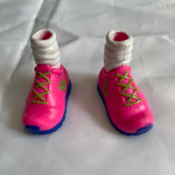 Bratz Footwear Hot Pink Sneakers with B on side - Picture 2 of 3